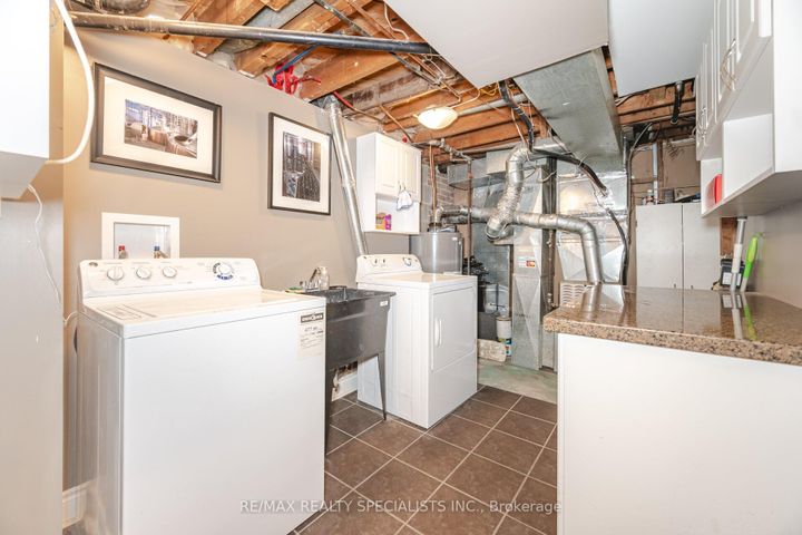 Photo 34 at 14 Marsden Crescent, Bram East, Brampton