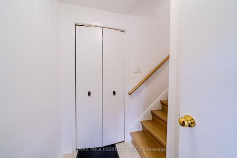 Photo 3 at 72 Painted Post Drive, Woburn, Toronto Photo 3 at 72 Painted Post Drive, Woburn, Toronto