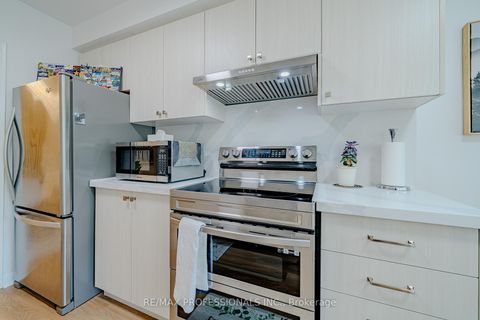 Photo 6 at 72 Painted Post Drive, Woburn, Toronto Photo 6 at 72 Painted Post Drive, Woburn, Toronto