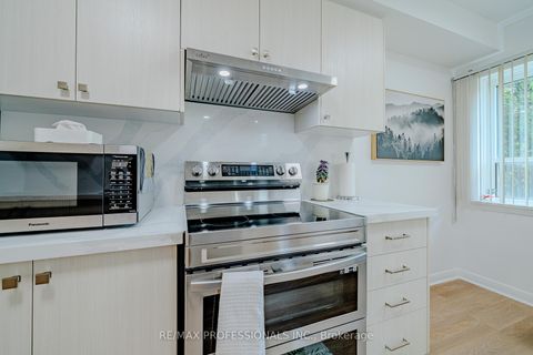 Photo 7 at 72 Painted Post Drive, Woburn, Toronto