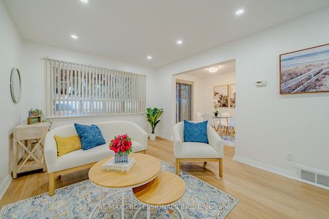 Photo 13 at 72 Painted Post Drive, Woburn, Toronto