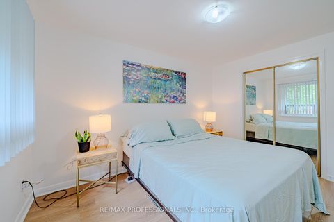 Photo 18 at 72 Painted Post Drive, Woburn, Toronto