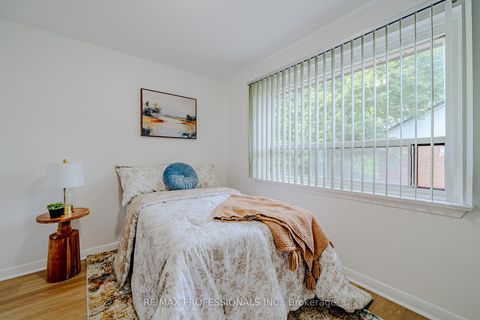 Photo 20 at 72 Painted Post Drive, Woburn, Toronto Photo 20 at 72 Painted Post Drive, Woburn, Toronto