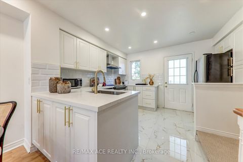 Photo 8 at 102 - 2 Hedge End Road, Rouge E11, Toronto