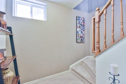 Photo 27 at 13 Couples Court, East Bayfield, Barrie