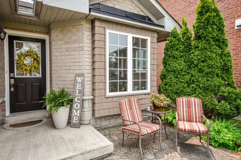 Photo 1 at 13 Couples Court, East Bayfield, Barrie