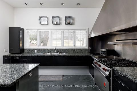 Photo 14 at 6A Edenbrook Hill, Humber Valley, Toronto