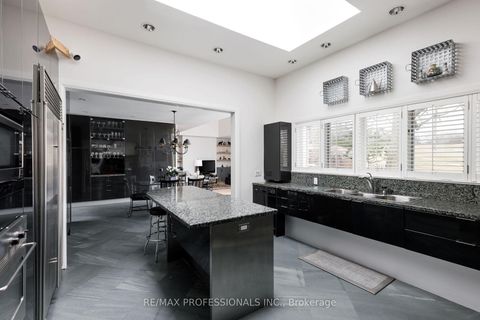 Photo 15 at 6A Edenbrook Hill, Humber Valley, Toronto