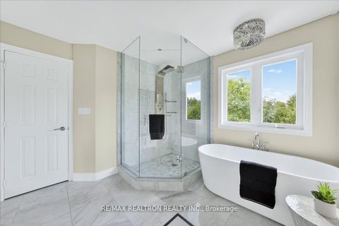 Photo 28 at 51 Verdi Road, Oak Ridges, Richmond Hill