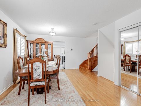 Photo 3 at 185 Foxfield Crescent, Patterson, Vaughan