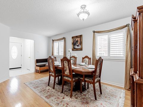 Photo 5 at 185 Foxfield Crescent, Patterson, Vaughan