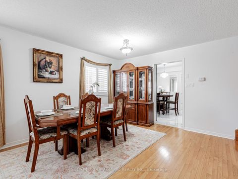 Photo 6 at 185 Foxfield Crescent, Patterson, Vaughan