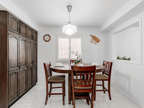 Photo 8 at 185 Foxfield Crescent, Patterson, Vaughan