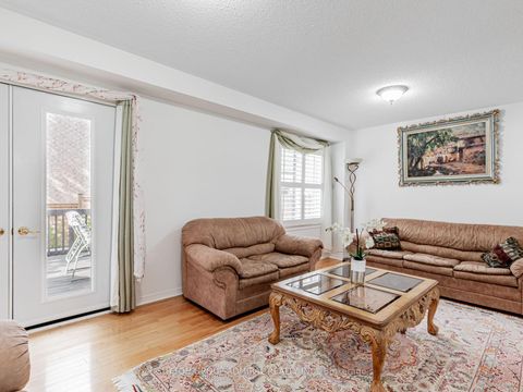 Photo 15 at 185 Foxfield Crescent, Patterson, Vaughan