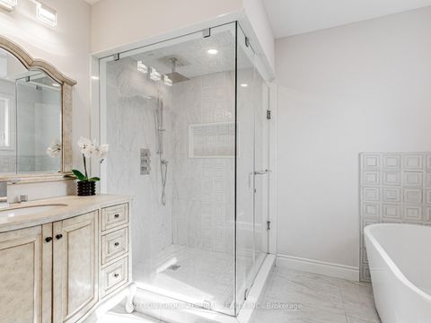 Photo 19 at 185 Foxfield Crescent, Patterson, Vaughan