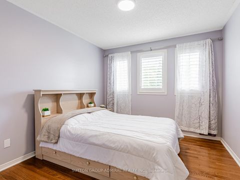 Photo 22 at 185 Foxfield Crescent, Patterson, Vaughan