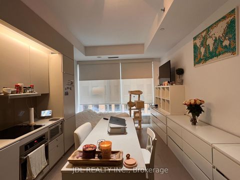 Photo 2 at 509 - 101 Peter Street, Waterfront Communities C1, Toronto