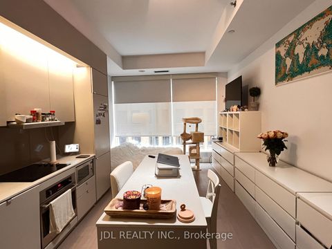 Photo 3 at 509 - 101 Peter Street, Waterfront Communities C1, Toronto