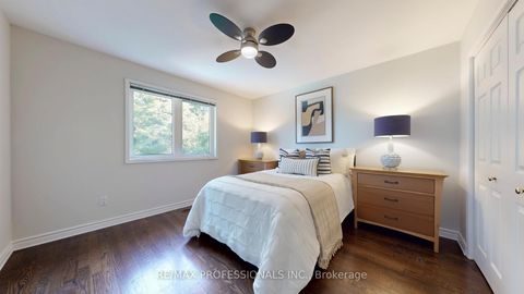 Photo 24 at 5 Grasspoint Crescent, Markland Wood, Toronto