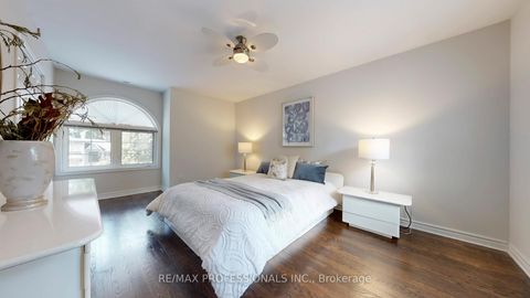 Photo 26 at 5 Grasspoint Crescent, Markland Wood, Toronto