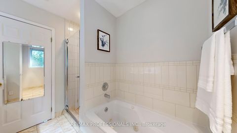 Photo 28 at 5 Grasspoint Crescent, Markland Wood, Toronto