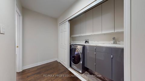 Photo 29 at 5 Grasspoint Crescent, Markland Wood, Toronto