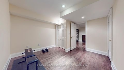 Photo 33 at 5 Grasspoint Crescent, Markland Wood, Toronto