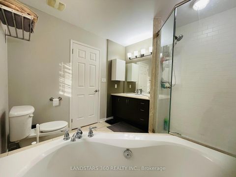 Photo 12 at #108 - 109 The Queensway, Swansea, Toronto