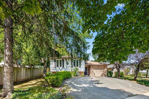 Photo 1 at 1245 Lakeview Drive, FA Falgarwood, Oakville