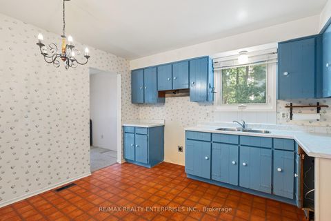 Photo 8 at 1245 Lakeview Drive, FA Falgarwood, Oakville