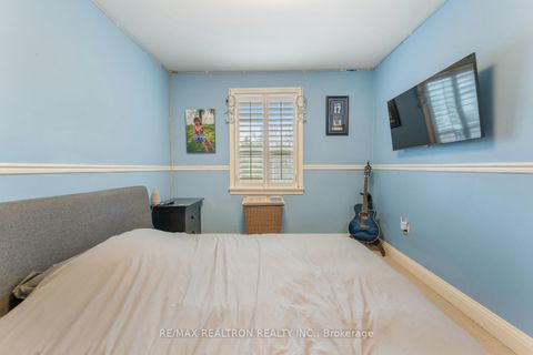 Photo 19 at 23 Allingham Gardens, Clanton Park, Toronto