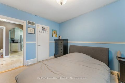 Photo 20 at 23 Allingham Gardens, Clanton Park, Toronto