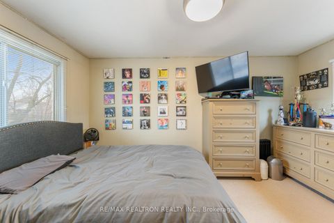 Photo 21 at 23 Allingham Gardens, Clanton Park, Toronto