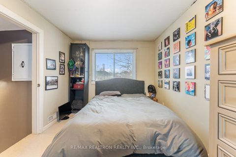 Photo 23 at 23 Allingham Gardens, Clanton Park, Toronto