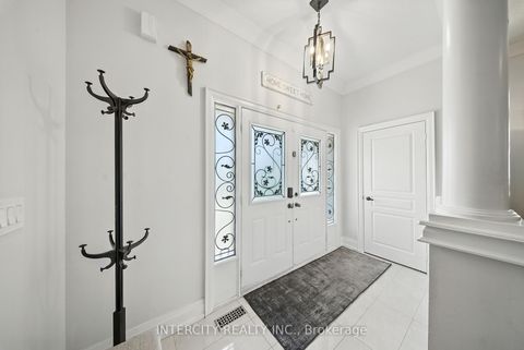 Photo 4 at 74 Terme Avenue, Vellore Village, Vaughan