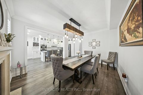 Photo 10 at 74 Terme Avenue, Vellore Village, Vaughan