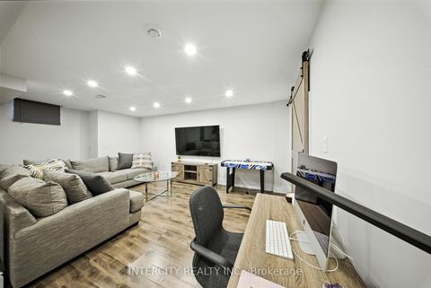 Photo 28 at 74 Terme Avenue, Vellore Village, Vaughan