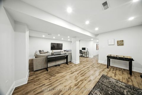 Photo 30 at 74 Terme Avenue, Vellore Village, Vaughan
