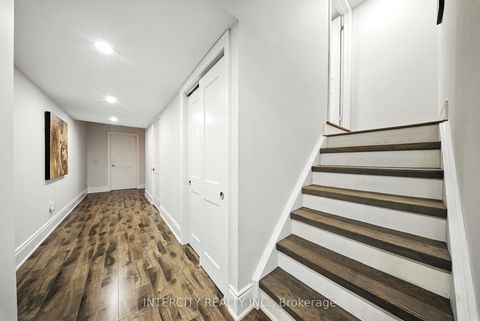 Photo 32 at 74 Terme Avenue, Vellore Village, Vaughan