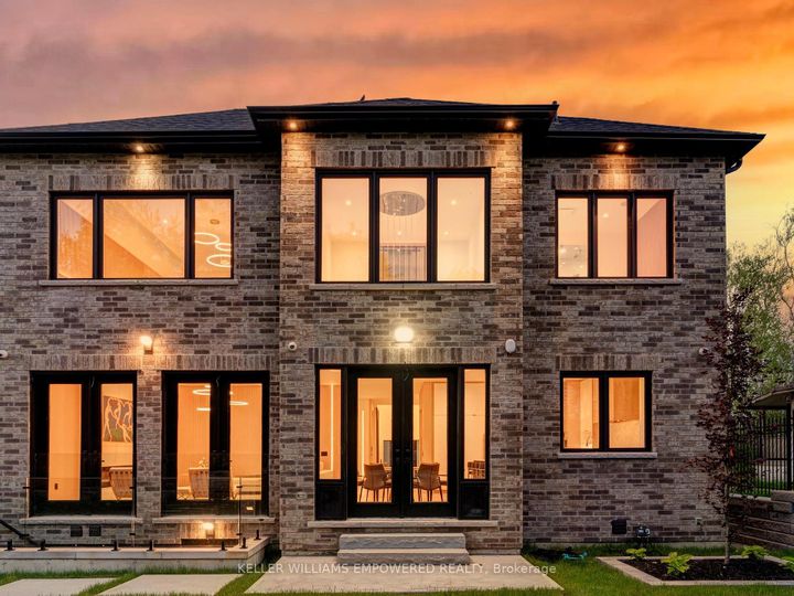 Photo 5 at 69 Snively Street, Oak Ridges Lake Wilcox, Richmond Hill