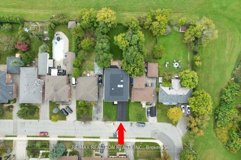 Photo 1 at 275 Reiner Road, Clanton Park, Toronto