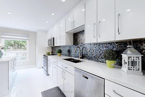 Photo 20 at 60 Steepleview Crescent, North Richvale, Richmond Hill