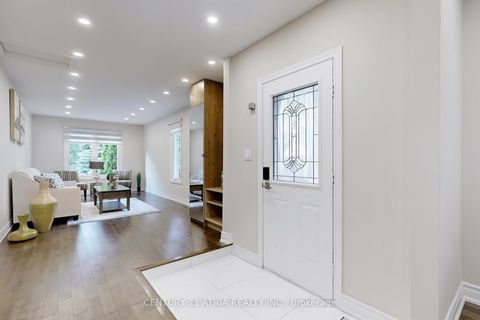Photo 23 at 60 Steepleview Crescent, North Richvale, Richmond Hill