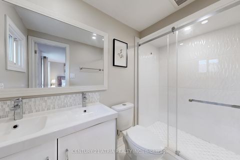 Photo 30 at 60 Steepleview Crescent, North Richvale, Richmond Hill