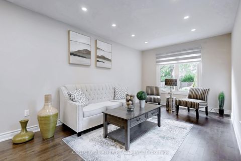 Photo 5 at 60 Steepleview Crescent, North Richvale, Richmond Hill