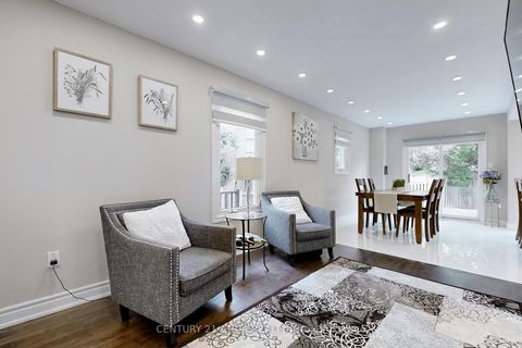 Photo 8 at 60 Steepleview Crescent, North Richvale, Richmond Hill