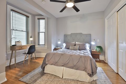 Photo 7 at 234 Seaton Street, Moss Park, Toronto