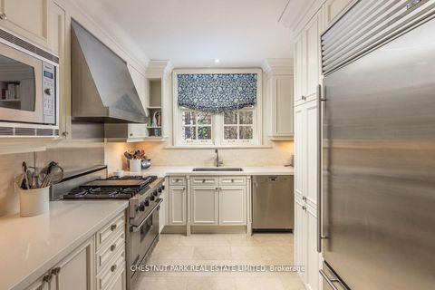 Photo 11 at 45 South Drive, Moore Park, Toronto