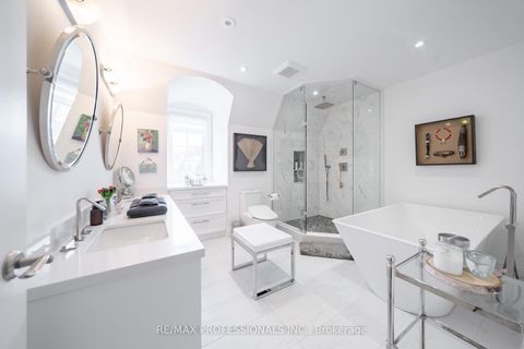 Photo 19 at 205 - 1111 Avenue Road, Eglinton, Toronto