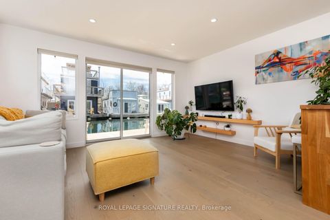 Photo 1 at E-65 - 7 Brimley Road S, Cliffcrest, Toronto